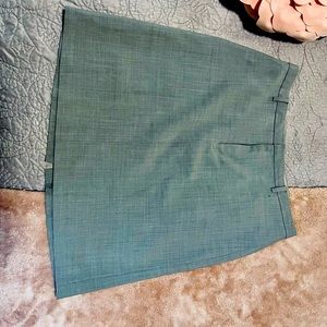 🤍 Gap size 6 stretch grey pencil skirt